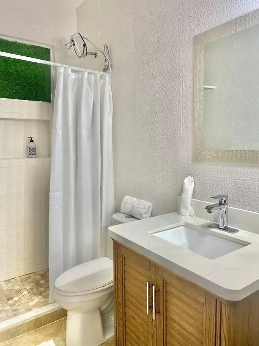 펜션 5 Min From Airport Sju Secret Garden Rental Pr 산후안